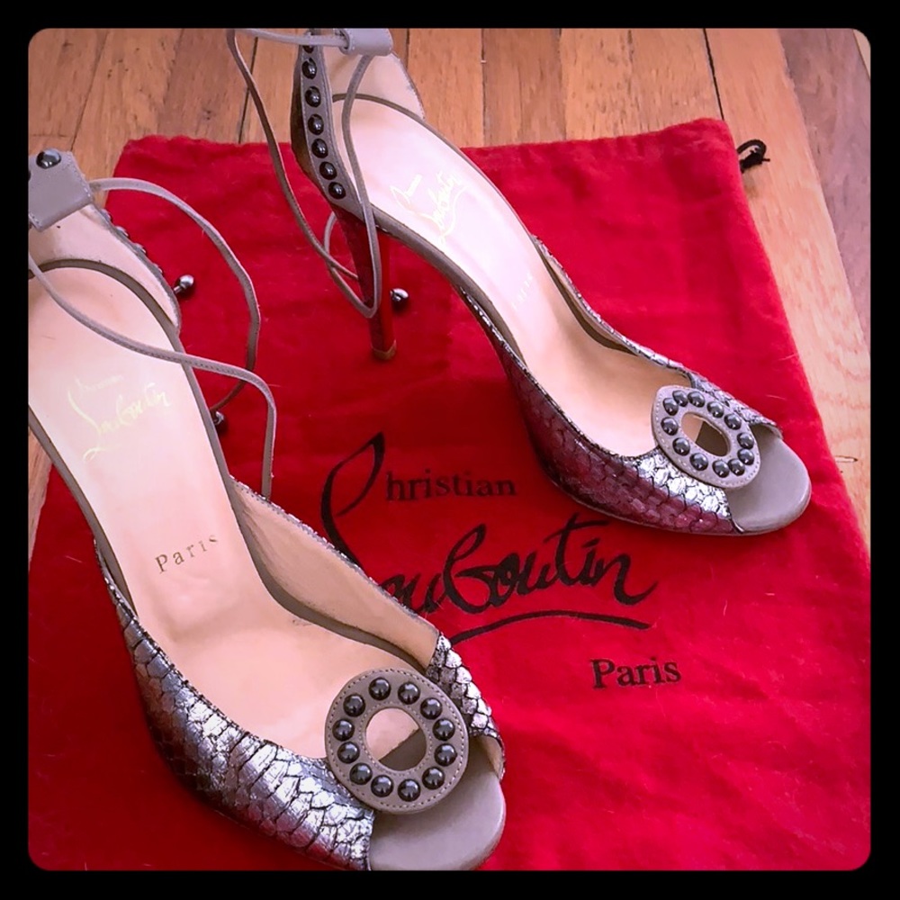 Christian Louboutin open toed shoes-NEW